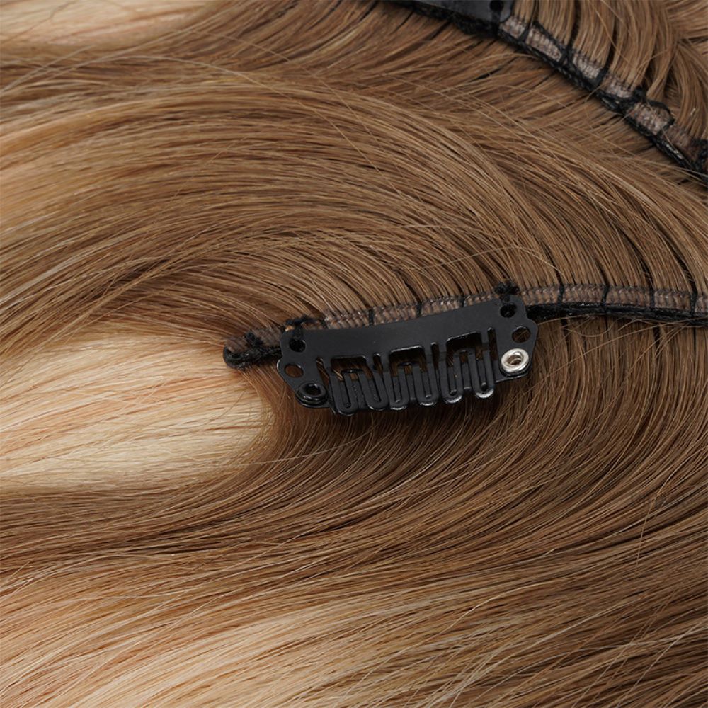 Silicone-lined-protective-clips-on-light-blonde-extensions